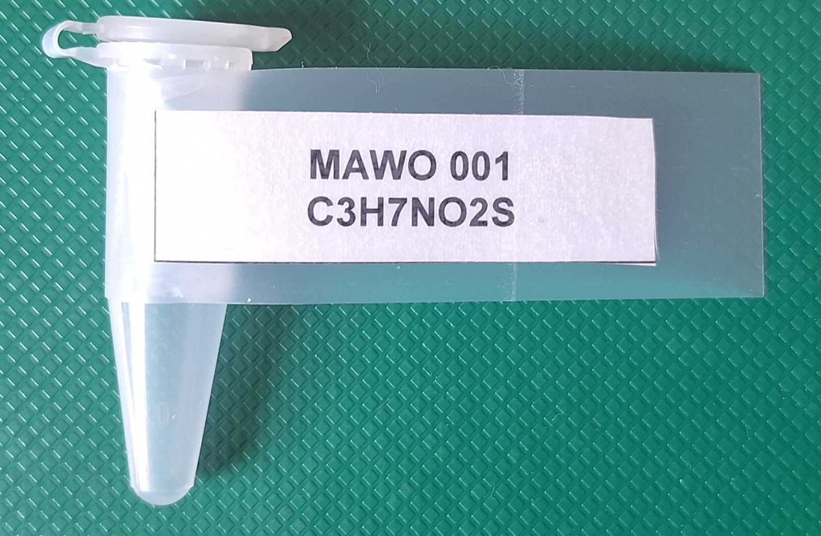 Eppendorf tube with a correctly labelled sample.